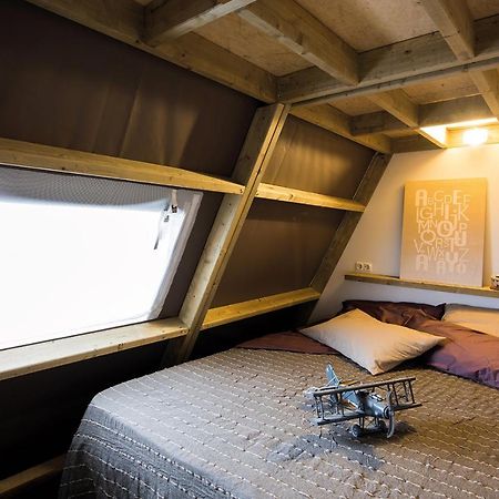 Mobile Homes Camping Santa Marina, Lanterna Tar-Vabriga Zewnętrze zdjęcie The bedroom