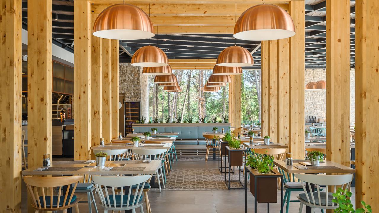 Mobile Homes Camping Santa Marina, Lanterna Tar-Vabriga Zewnętrze zdjęcie Restaurant in the resort